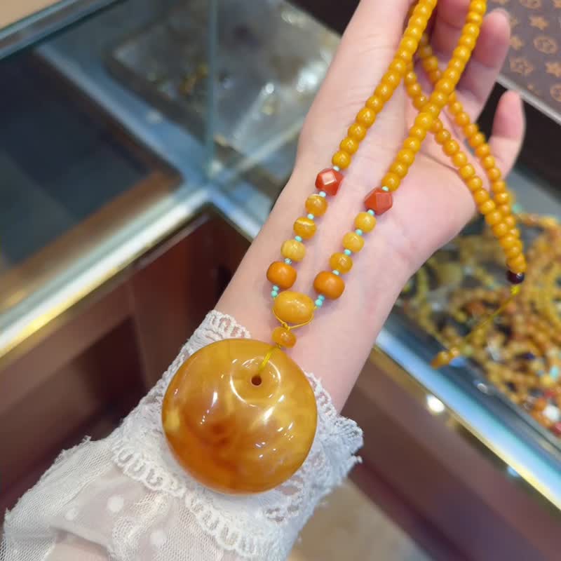 收藏级妖花老蜡 天然俄料蜜蜡公主扣吊坠 圆润饱满 蜜满蜡实 - 项链 - 宝石 