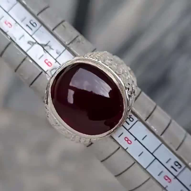 血红也门玛瑙 褐红色玛瑙 阿盖克 阿盖克 也门 亚姆尼 阿盖克 手工饰品 - 戒指 - 宝石 红色