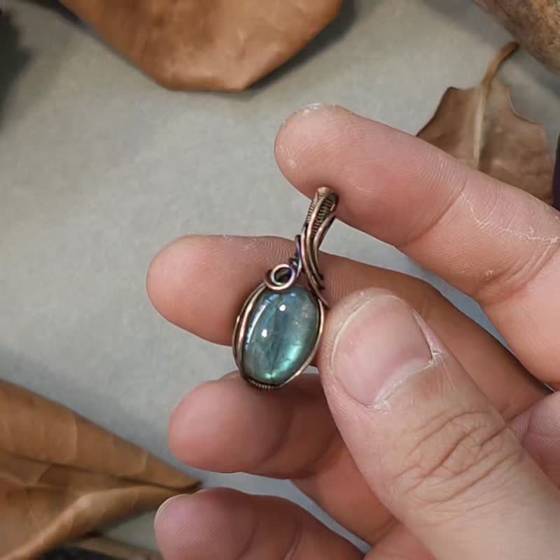 金属线编织 拉长石项链 手作饰品 复古穿搭配件 - 项链 - 铜/黄铜 