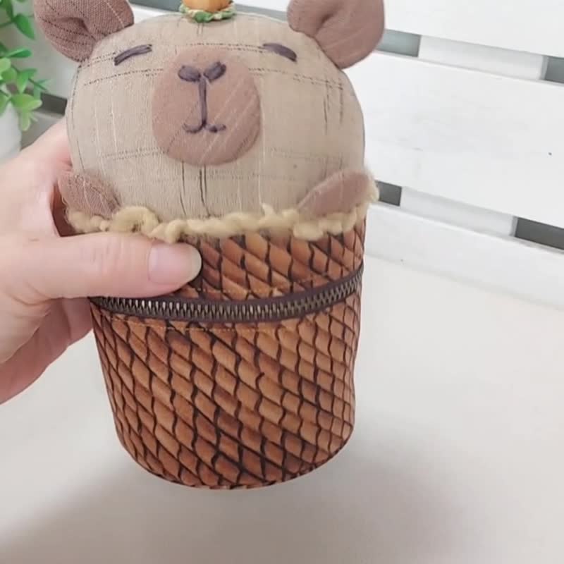 卡皮巴拉收纳盒 |水豚君 - 收纳用品 - 棉．麻 咖啡色