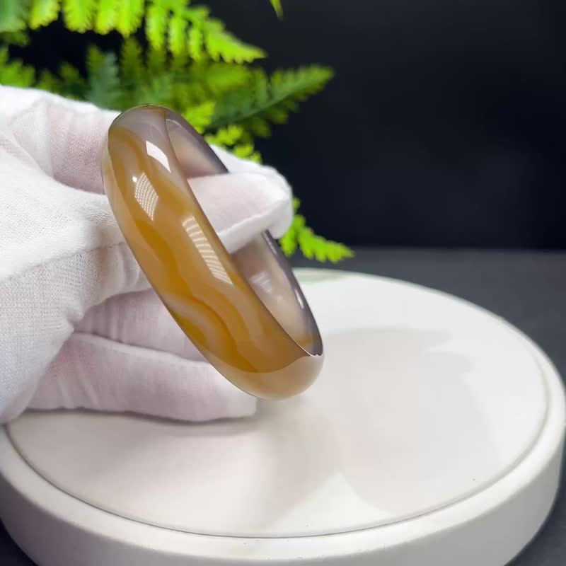 精美 糖灰色玛瑙手镯 54MM 冰透起刚玉髓手环 财富运势 能量气场 - 手链/手环 - 半宝石 