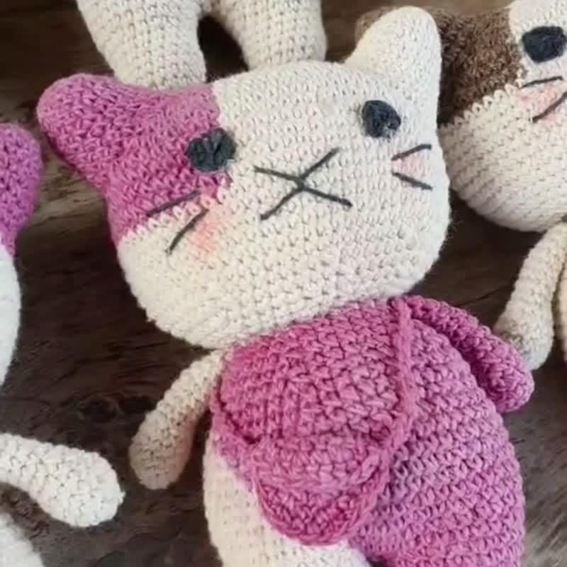Natural Dyed Cotton Crochet Doll, Kitty Cat, Kitten, Black Light brown - 玩偶/公仔 - 棉．麻 咖啡色