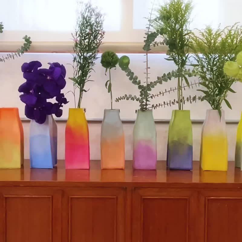 手绘麻布花器套 l 把宝特瓶变成一只小花瓶 - 花瓶/陶器 - 亚麻 多色