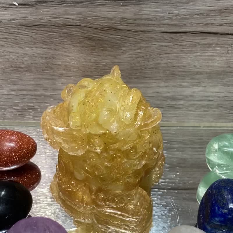 招财纳气水晶 开运小物 貔貅 天然水晶 水晶摆饰 - 香薰/精油/线香 - 其他材质 白色