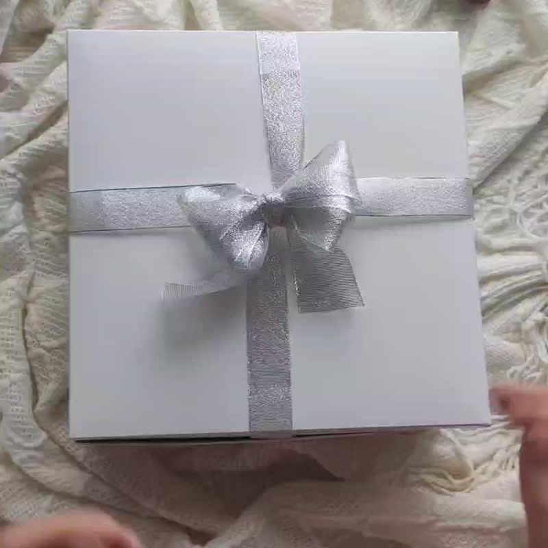 礼物婴儿新生儿回家服装订制手工针织套装连身裤和帽子 - 包屁衣/连体衣 - 羊毛 