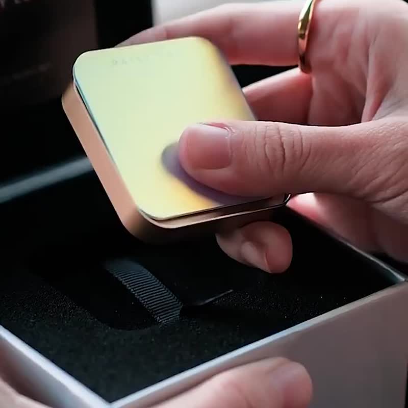 DAILY LAB车载香薰流光玻璃特斯拉Tesla Model3/Y出风口香氛 - 香薰/精油/线香 - 铝合金 