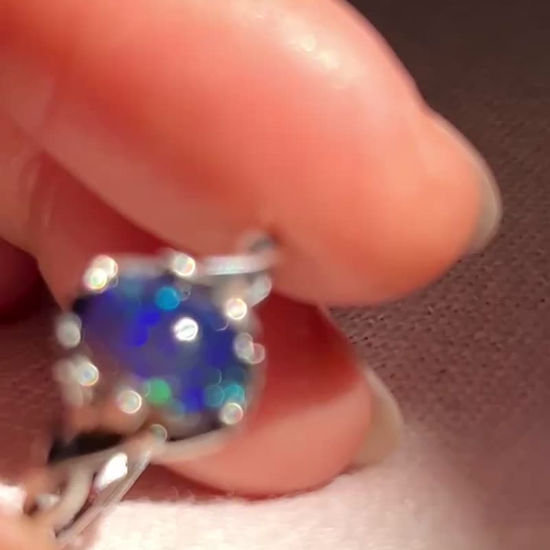 Blue to Blue 藤蔓戒指 / 黑欧泊 / 蛋白石 / 925纯银 / Opal - 戒指 - 宝石 蓝色