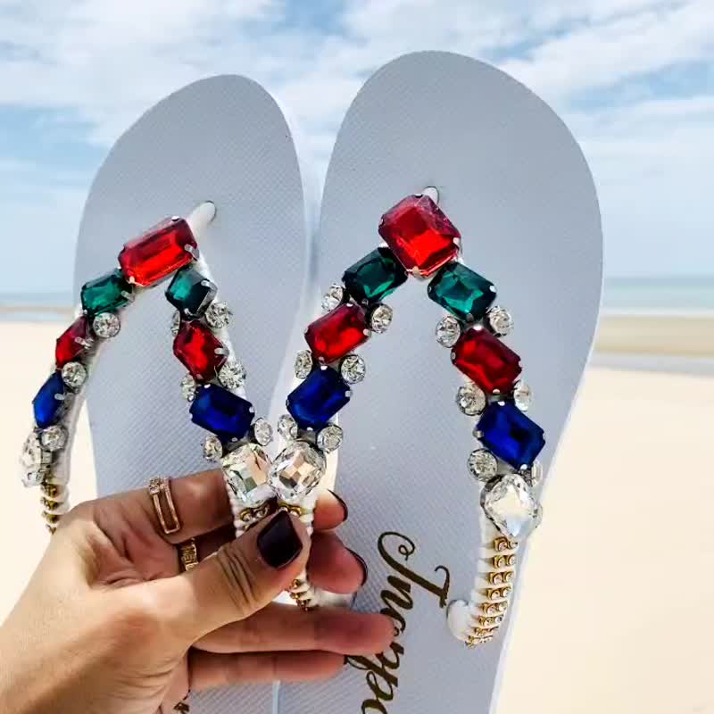 水晶装饰凉鞋 钻石凉鞋 时尚凉鞋 女款海边凉鞋 - 拖鞋 - 其他材质 白色