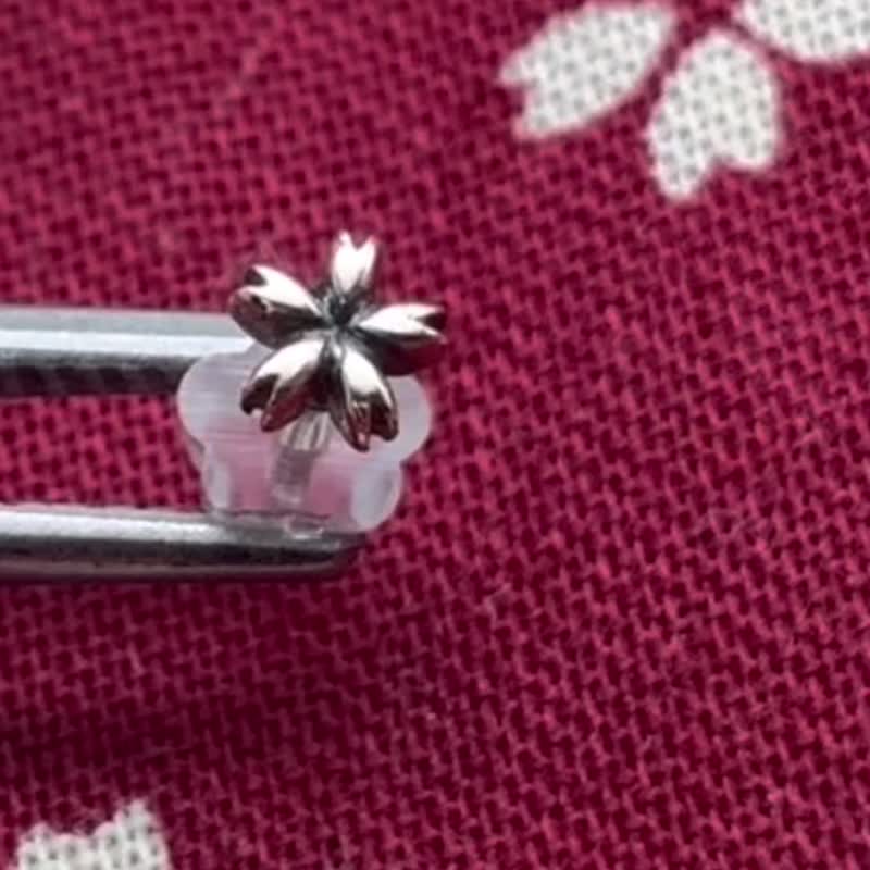 10K 樱花耳针/单耳/日本制造/免费送货/日式风格/和风 - 耳环/耳夹 - 玫瑰金 金色