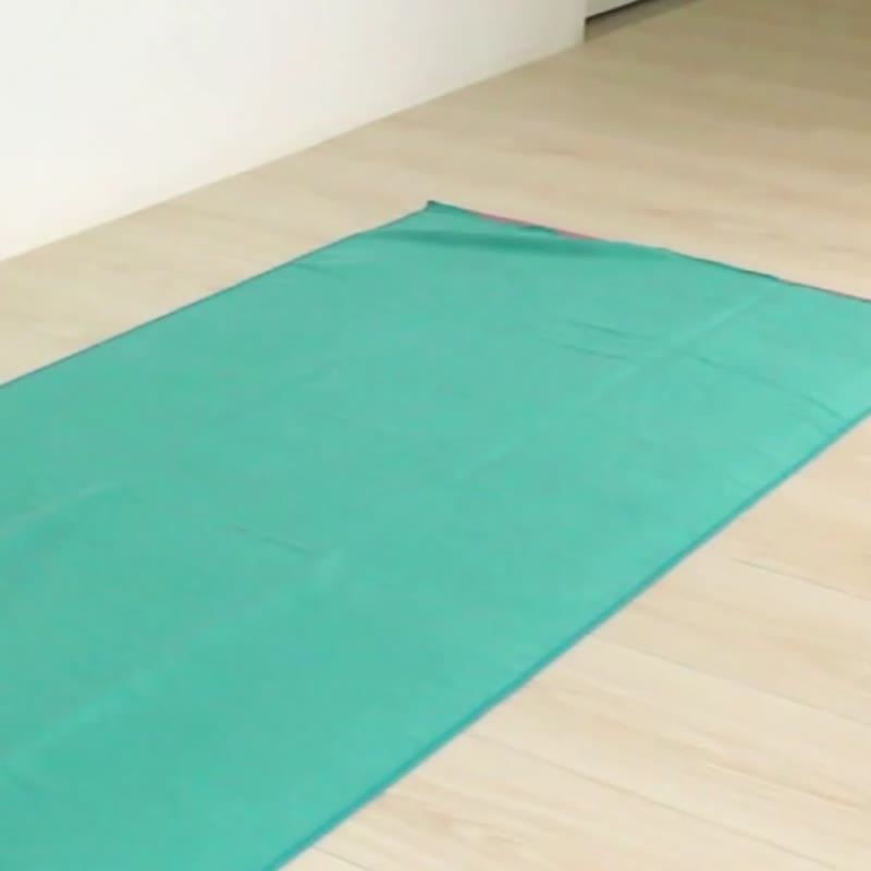 【礼盒快速出货】年年有瑜、岁岁有肌 | 瑜珈铺巾 + 瑜珈环/X 型拉绳 - 运动/健身用品 - 其他材质 多色