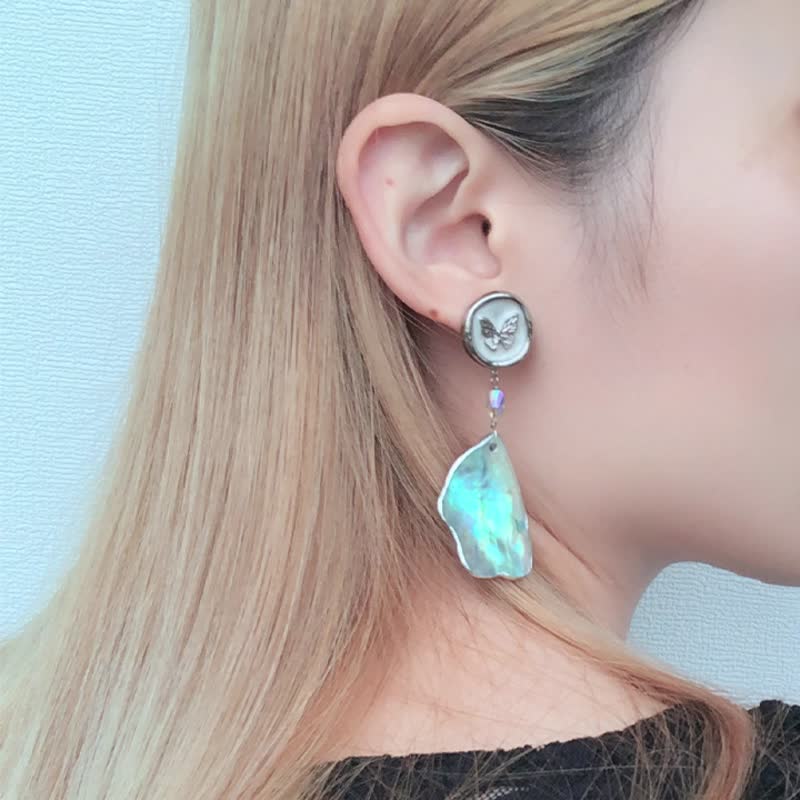 天然贝母抽象手工切割贝壳耳环 蝴蝶翅膀轻盈羽毛 - 耳环/耳夹 - 贝壳 多色