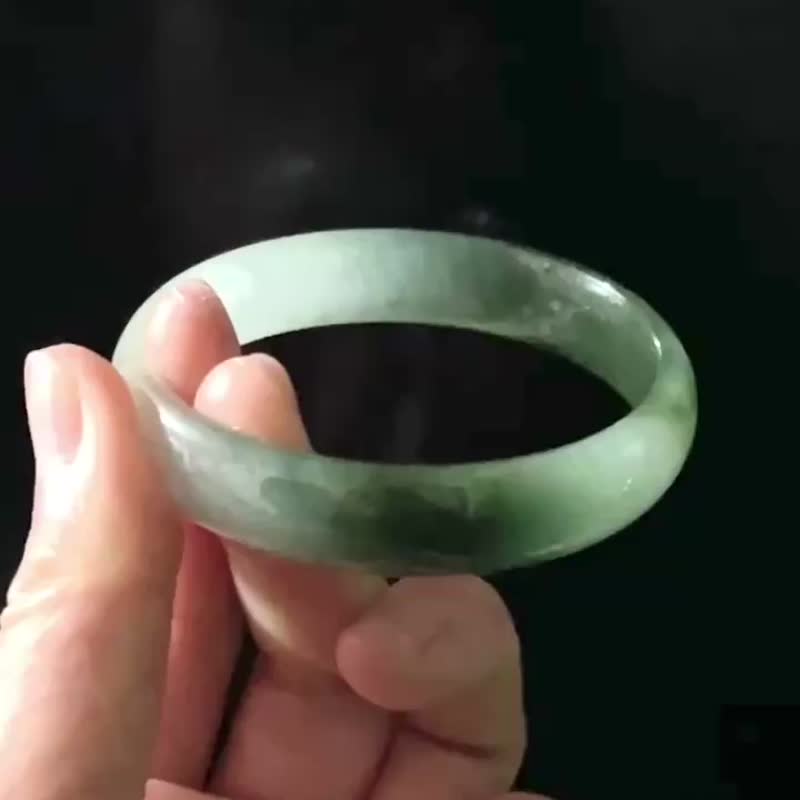 冰种 缅甸翡翠 A玉 玉镯 • 冰种油青半山水翡翠福镯 - 手链/手环 - 石头 绿色
