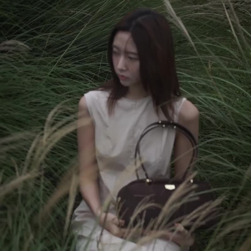 【伸缩提把】麂皮肩背法棍包/可可 - 侧背包/斜挎包 - 真皮 咖啡色