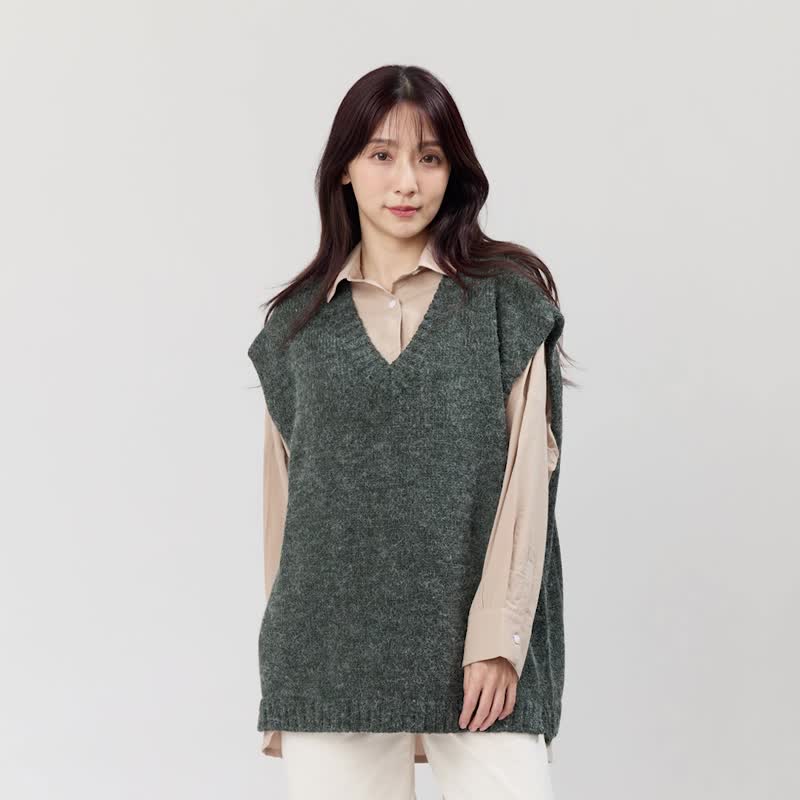 Denise V領小岔寬版背心/深藻綠 - 女装针织衫/毛衣 - 其他人造纤维 绿色