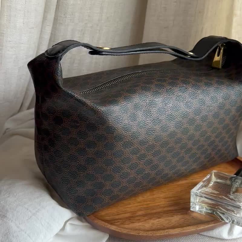 中古包Vintage Celine 稀有黑花饭盒包 - 手提包/手提袋 - 防水材质 