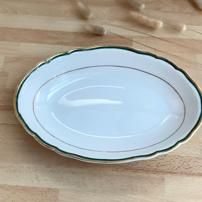 古董椭圆形碟子 | 金色边框镀金碟|   19世纪末 - 碗 - 瓷 白色