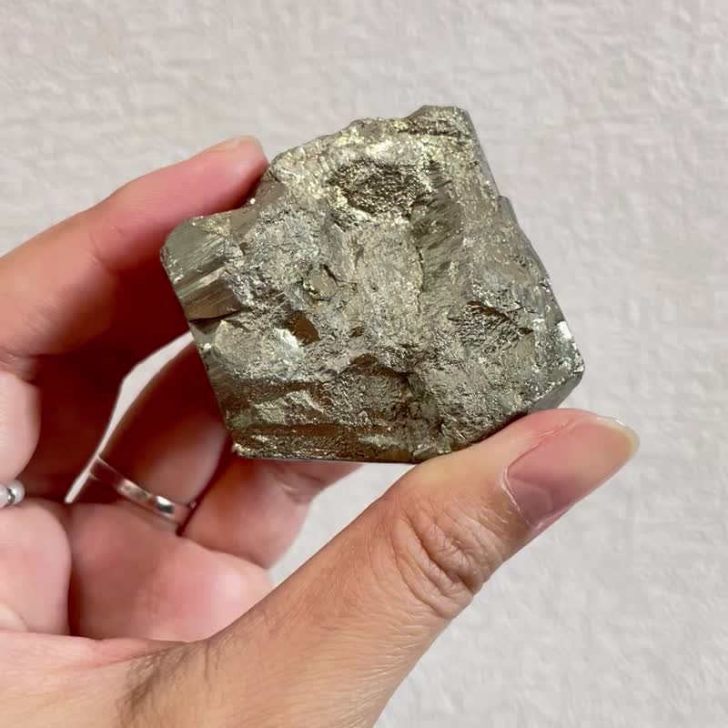 【愚人金黄铜矿】绝美精品/一物一拍 - 摆饰 - 水晶 金色