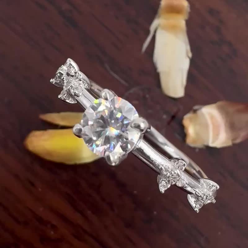 0.5ct 莫桑钻  925纯银 四爪镶嵌戒指 - 戒指 - 银 