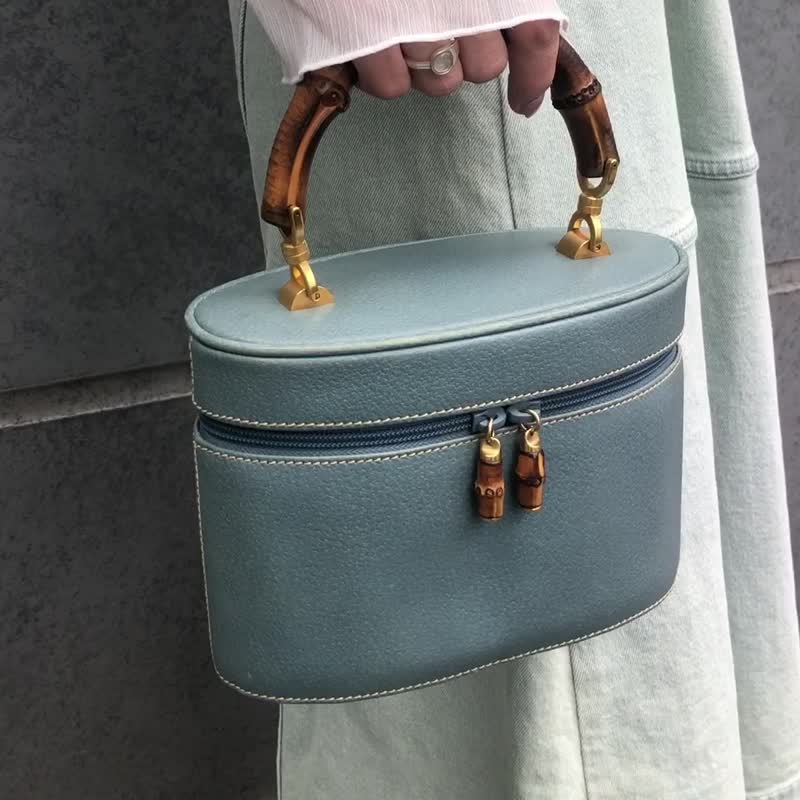 【日本直送 名牌中古包】GUCCI 古驰 手提包 蓝色 竹节皮革 化妆包 vintage 古董 经典 8rhwf4 - 手提包/手提袋 - 真皮 蓝色