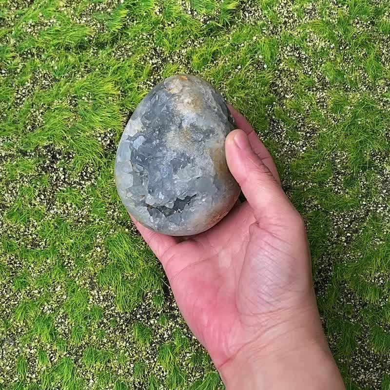 天然原矿深蓝色蛋形天青石 疗愈 净化 办公室 风水摆件 快速出货 - 摆饰 - 水晶 蓝色