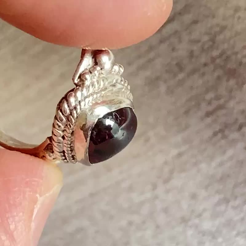 商品在台 天然 石榴石 戒指 尼泊尔 手工制 925纯银 - 戒指 - 半宝石 红色