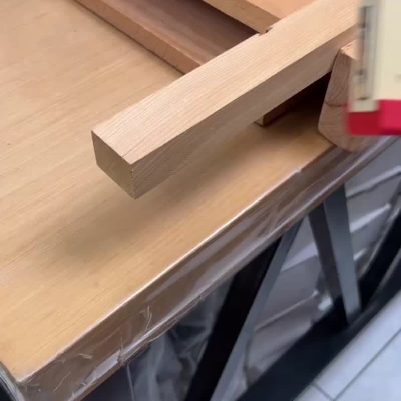 磁吸手锯辅具 手锯神器 锯切磁性神器 手锯自由 精准锯切 - 木工/竹艺/纸艺 - 环保材料 金色