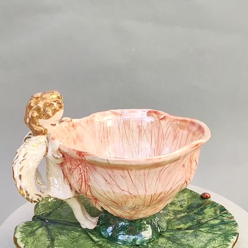 美丽的杯碟套装婴儿天使雕像。花形杯叶碟 - 茶具/茶杯 - 瓷 多色