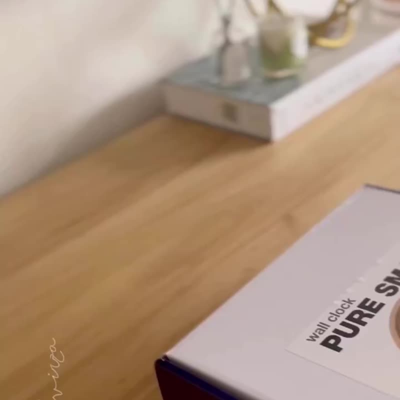 荷兰Karlsson,22cm 木制浅木色数字挂钟Wall clock Pure basswood - 时钟/闹钟 - 木头 咖啡色