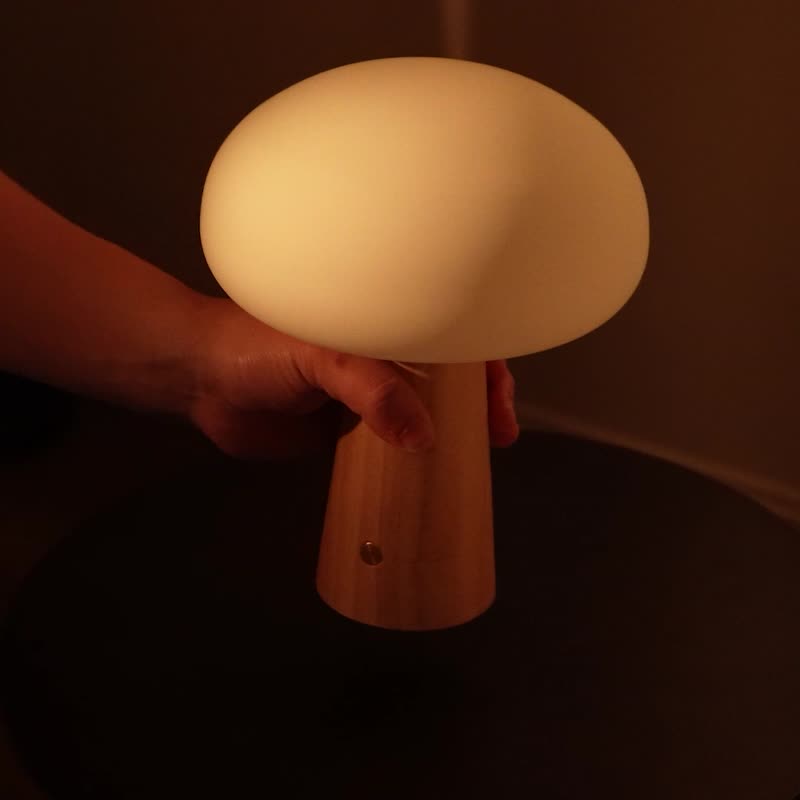 MOGU 可携式充电实木蘑菇灯 - 灯具/灯饰 - 木头 卡其色