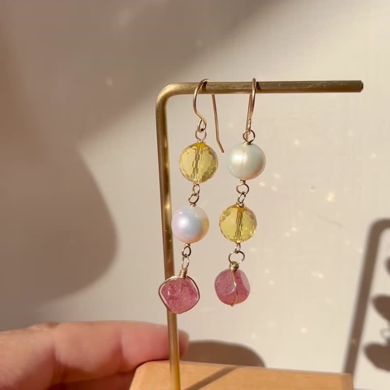 串珠长耳环 天然大珍珠 黄水晶 草莓晶 美产14k包金 不对称耳环 - 耳环/耳夹 - 宝石 多色