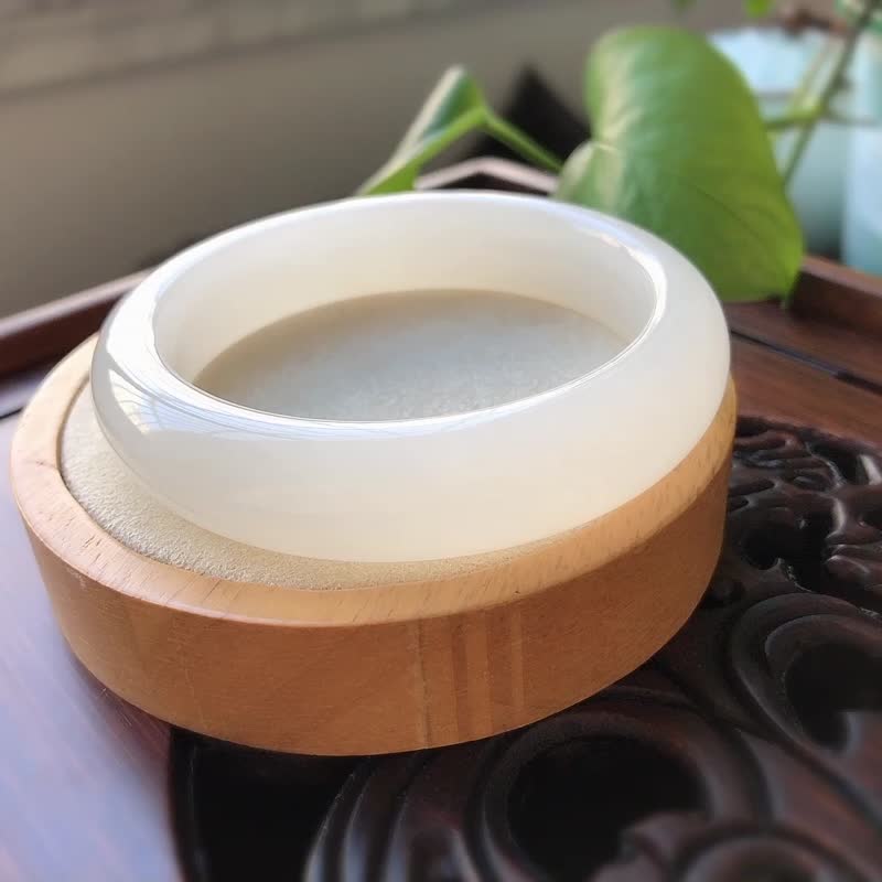 天然羊脂白玉和田玉手镯  圈口56.5mm 老坑 一级白 油润柔和 - 手链/手环 - 玉石 