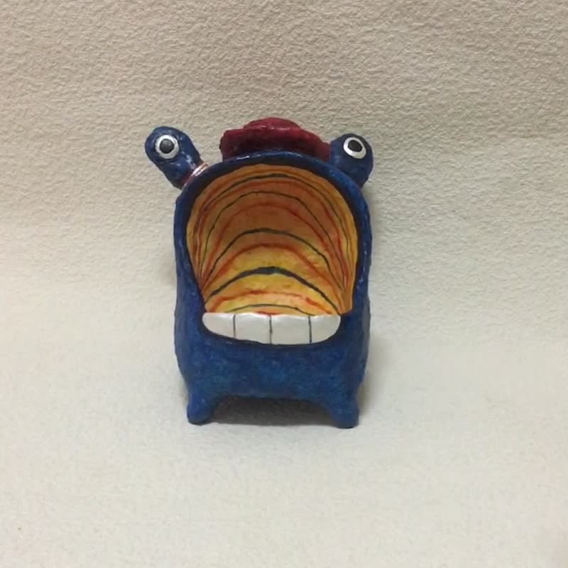 A little container handcraft doll / Mr. Big mouth monster No.8 (Turquoise) - 摆饰 - 环保材料 蓝色