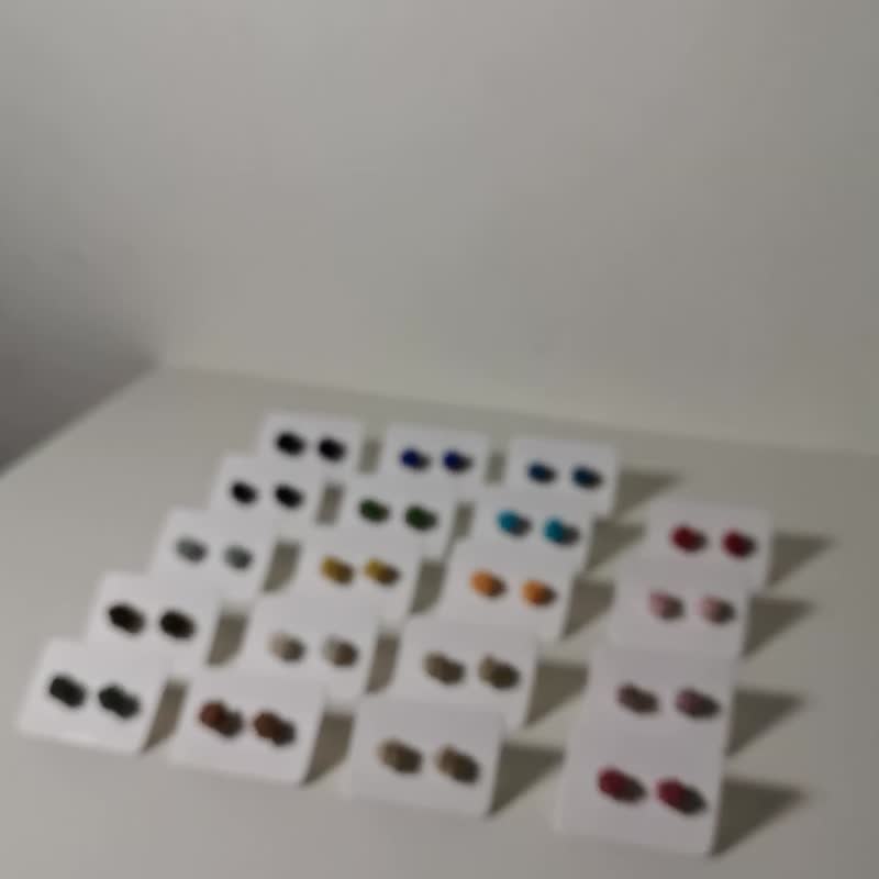 【Veverka】单色玉结-选色私讯设计师 若无私讯则随机出货 - 耳环/耳夹 - 纸 多色