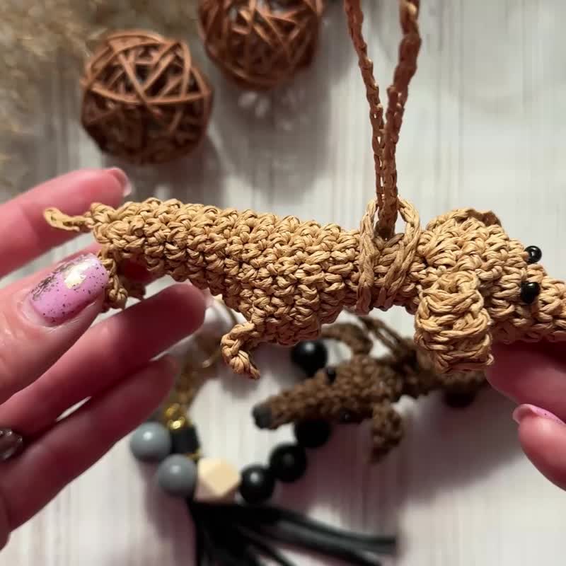 钩针图案腊肠犬吊坠PDF数位与影片教学 - 手工艺教程/工具书 - 其他材质 