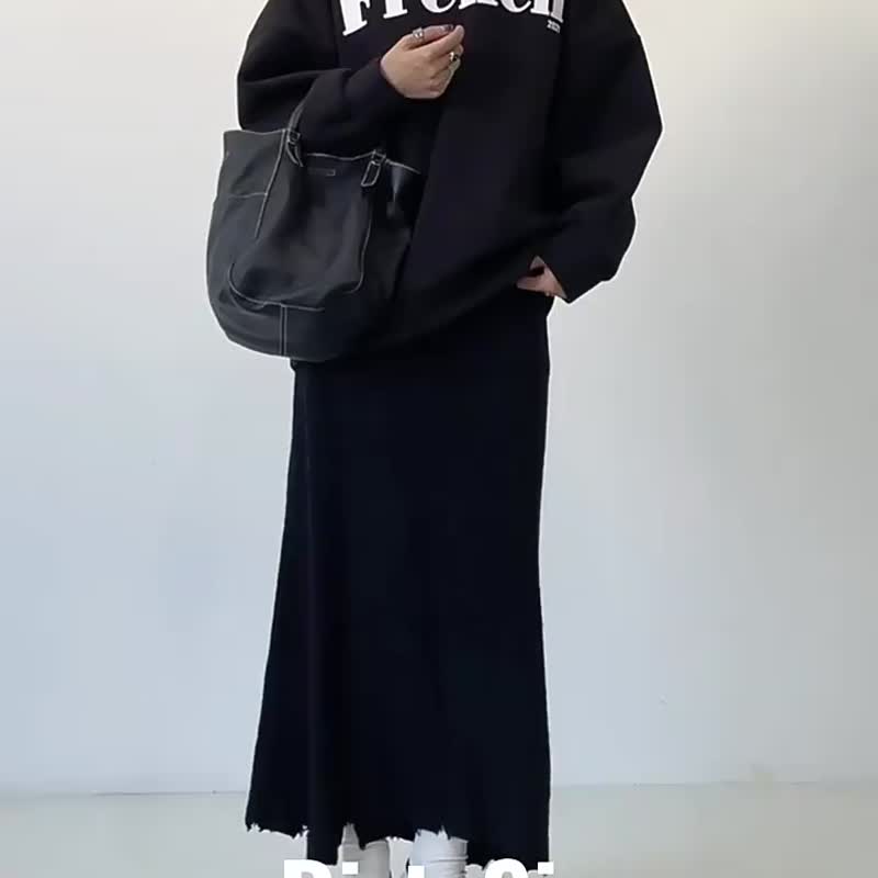 黑色 弗加德水桶 不定型軟軟牛皮水桶子母包 繡線設計 肩背手提包 - 侧背包/斜挎包 - 真皮 黑色