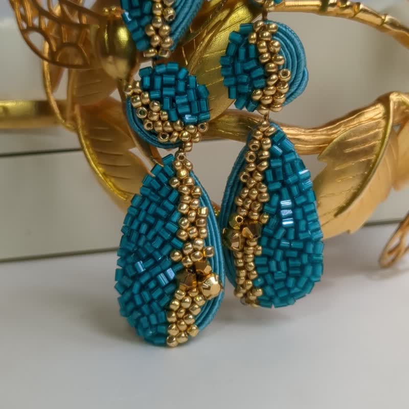 Fiolent earrings in aqua bohemica colour - 耳环/耳夹 - 其他材质 蓝色
