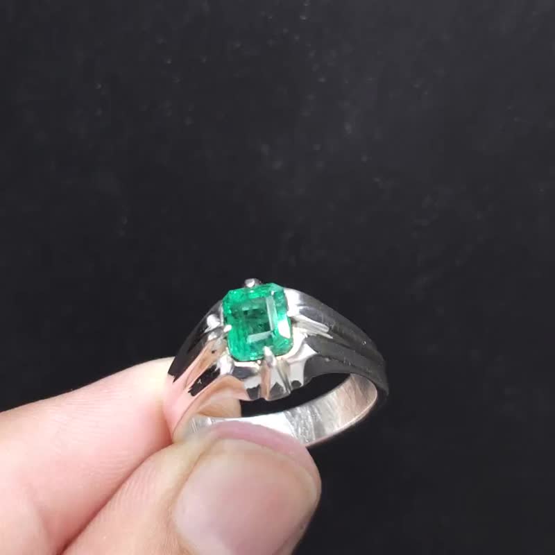 男款祖母绿戒指，925 纯银精致设计，祖母绿切割造型，手工戒指 - 戒指 - 宝石 绿色