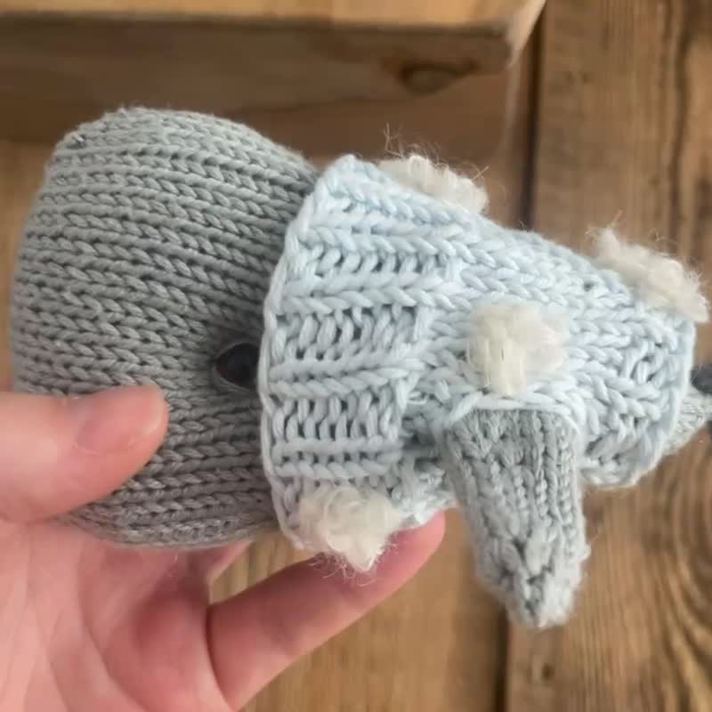 可爱的鲸鱼玩具婴儿送礼会礼物、新生儿照片道具套装、毛绒动物 - 玩具/玩偶 - 羊毛 卡其色