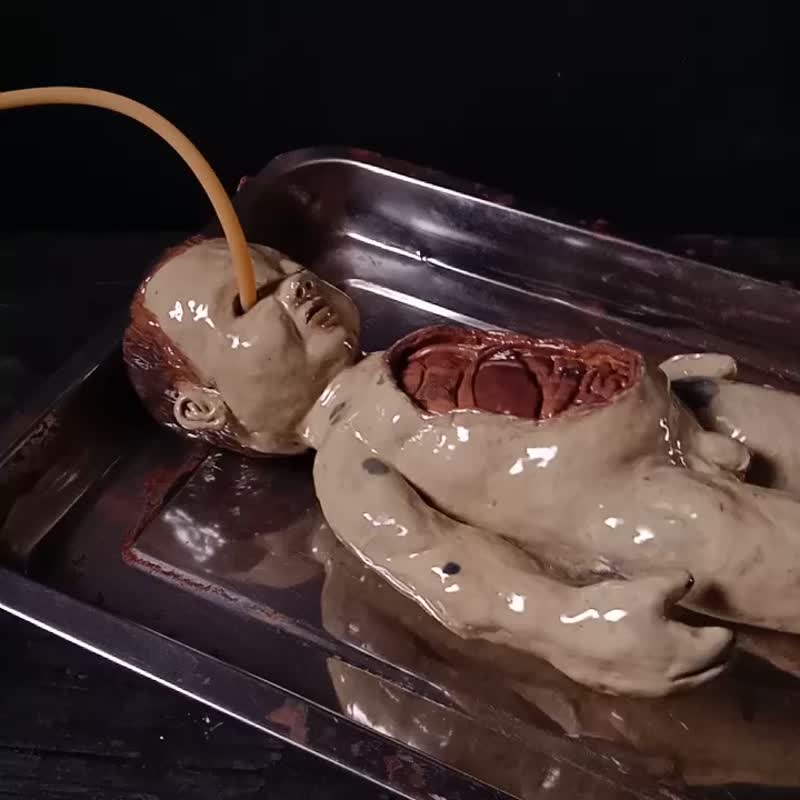 被解剖的幼孩 (高36cm 交互性陶偶 雕塑 特殊收藏) - 玩偶/公仔 - 陶 