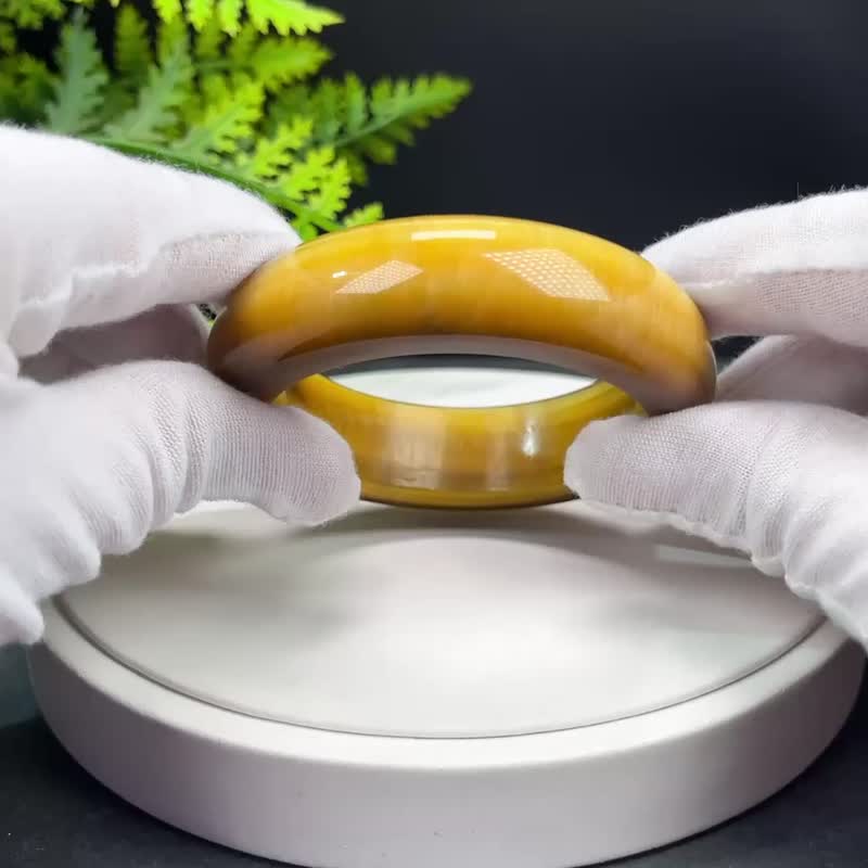 高品质 金虎眼石手镯 56MM 玉化猫眼聚宝盆一线天 迷人聚财运势 - 手链/手环 - 宝石 金色
