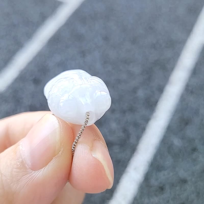 亲翠 天然翡翠 白冰胖胖金鱼925纯银锁骨链 - 项链 - 玉石 白色