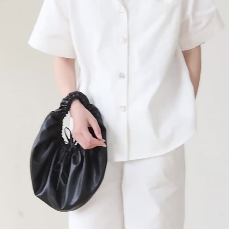 蓝色 3色 Sleeve Bag 褶皱柔软环保皮造型手拎包 柔软PU皮袖子包 - 手提包/手提袋 - 人造皮革 蓝色