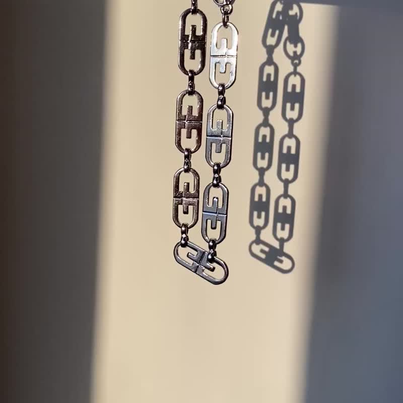 Givenchy Bracelet/古董饰品/首饰/复古/中古/手链 - 手链/手环 - 银 银色