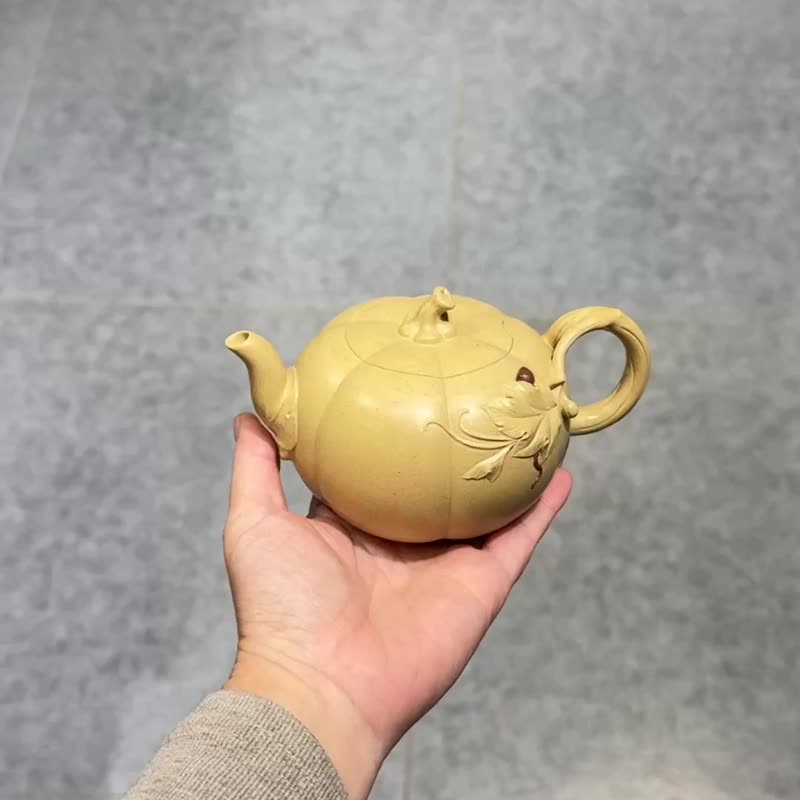 秋日瓜语 全手工 容量280cc家藏段泥以南瓜形为壶体瓜钮为壶盖 - 茶具/茶杯 - 陶 
