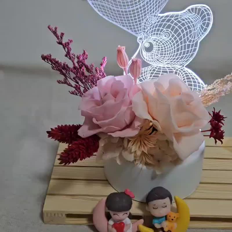 皎月有花  心语熊光  永生花灯座 - 干燥花/捧花 - 植物．花 
