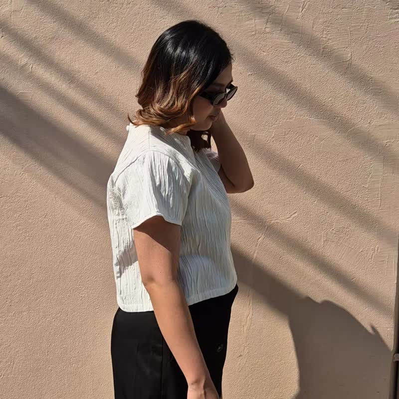 绿色短版上衣 - 女装上衣 - 棉．麻 白色