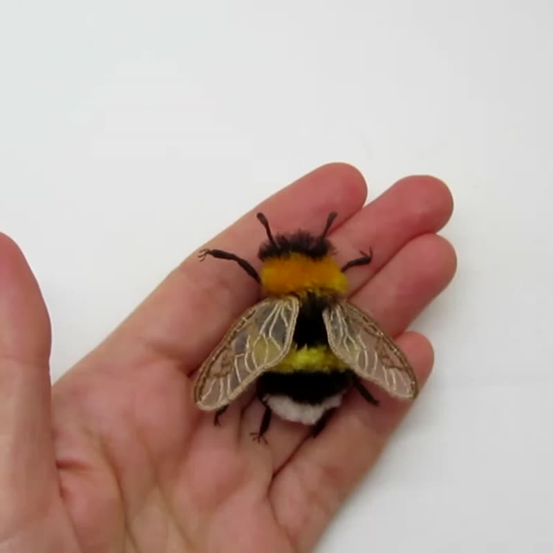 PDF Bumblebee embroidery pattern Stumpwork technique Tutorial - 手工艺教程/工具书 - 其他材质 