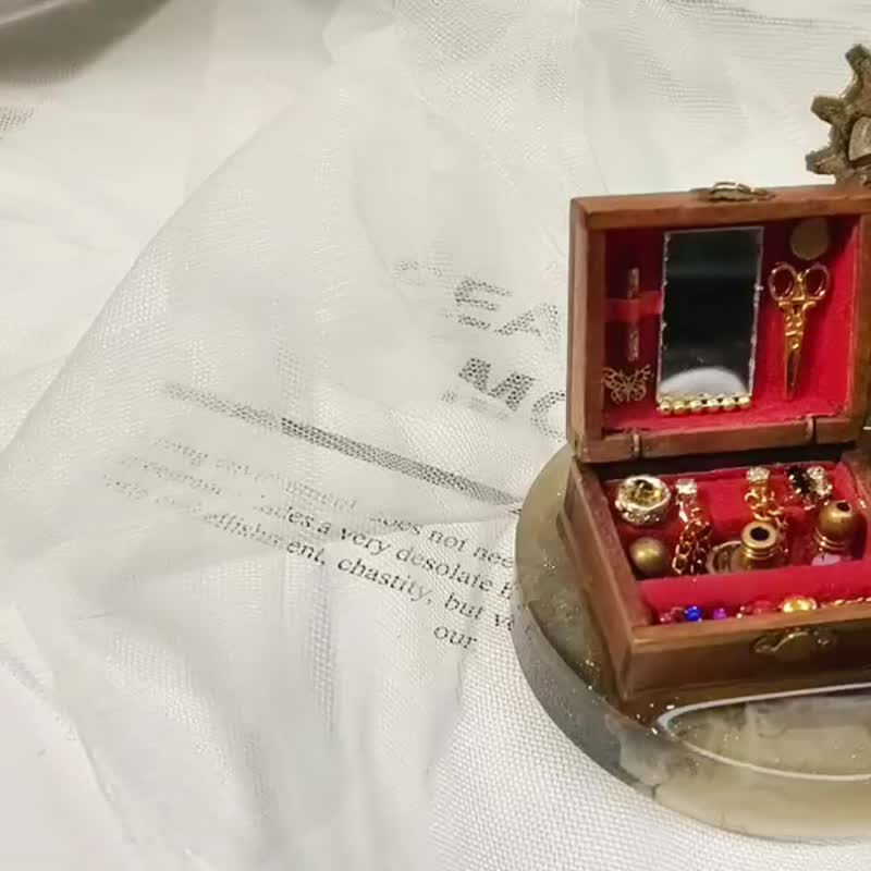 手机支架摆件 | 密林古堡 Boring Explorer 齿轮古堡风手机支架摆 - 其他 - 塑料 金色