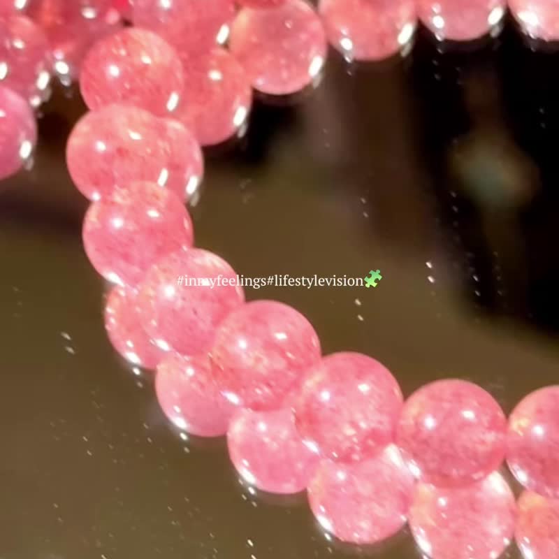 (已开光) 逆风如解意湘西血砂红兔毛草莓晶玛瑙胶花发晶手串丨灵气 - 手链/手环 - 水晶 红色