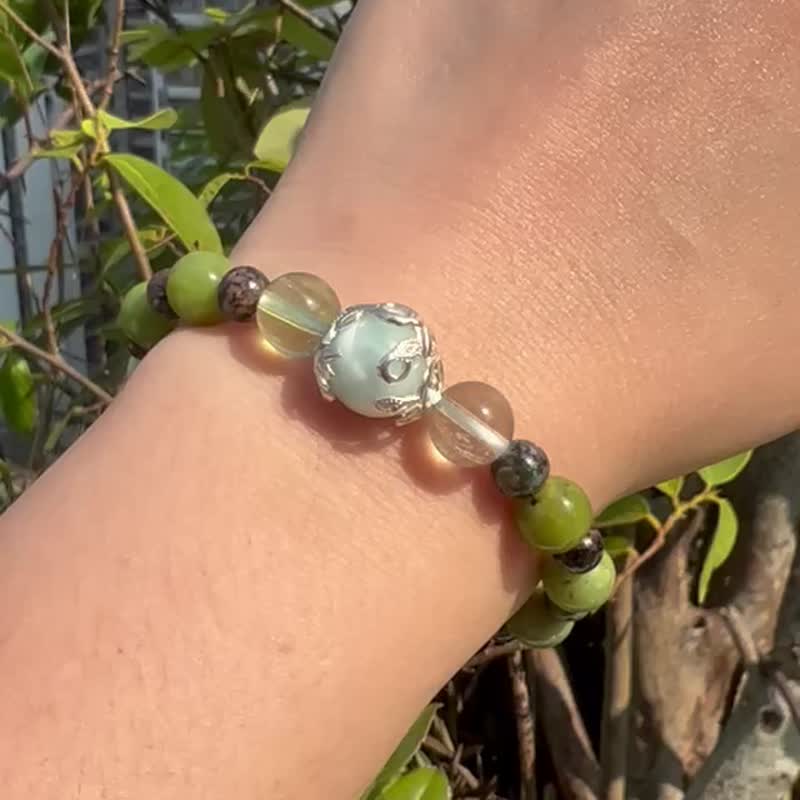 蛇纹石绿草莓绿海纹莫纳花园设计款手链 - 手链/手环 - 水晶 绿色